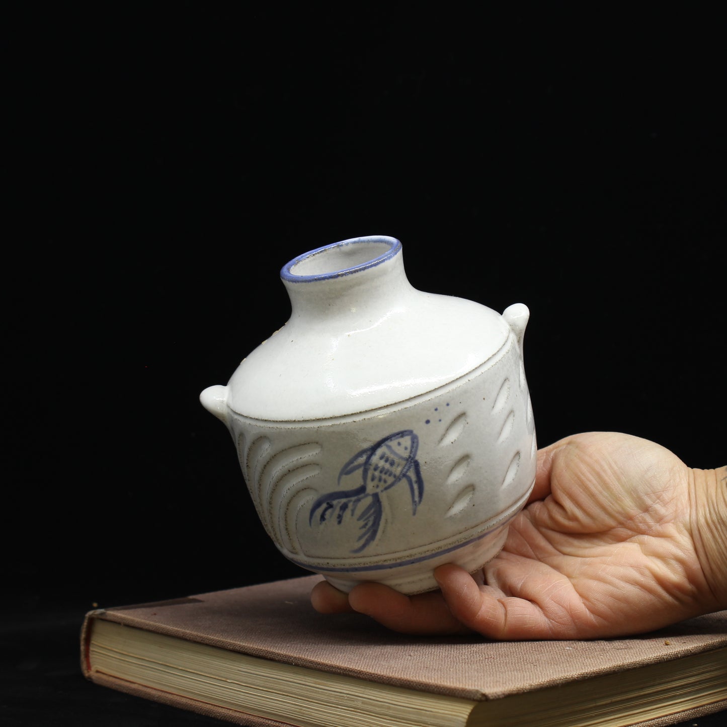 Stoneware Bottle Vase- Fish (7)