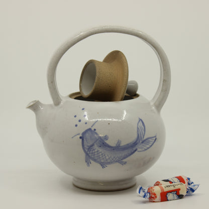 Round Carp Teapot