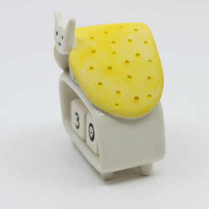 Housebug Desk Buddy Calendar